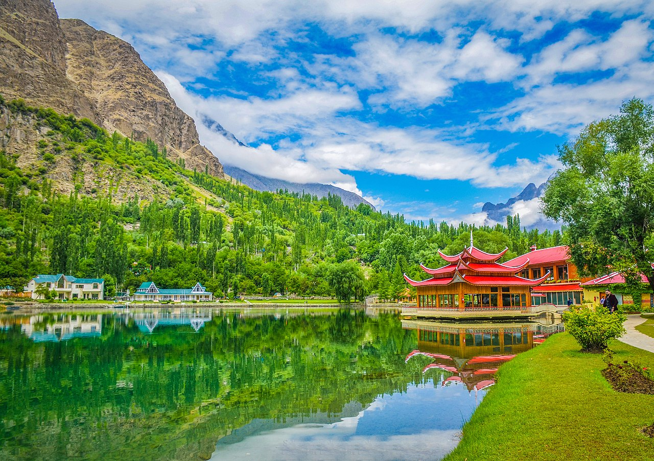 Skardu Valley tour destination in Gilgit Baltistan Pakistan